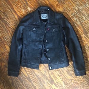 Levi’s women’s small black vegan leather jacket